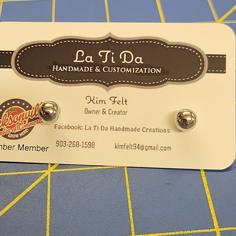 Silver Tone Ball Studs 0.25" Pierce Earrings